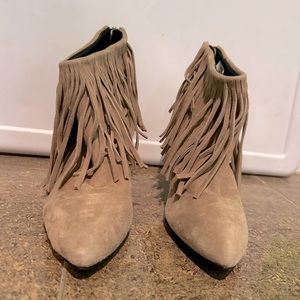elysewalker Fringe wedge booties